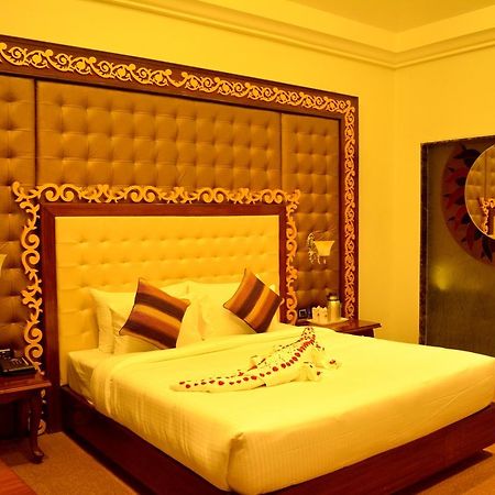Hotel Vennington Court Райпур Экстерьер фото